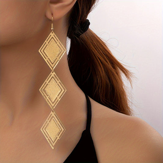 3 Tier Diamond Shaped Dangle Earrings In Gold