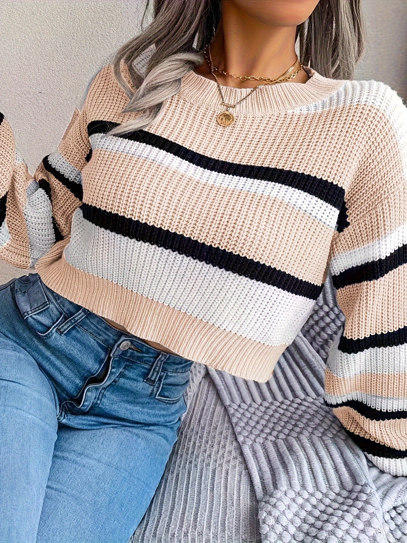 Color Block Cropped Knitted Sweater In Peach